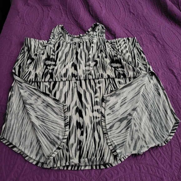 Nightgown or Comfy Dress - Picture 5 of 6